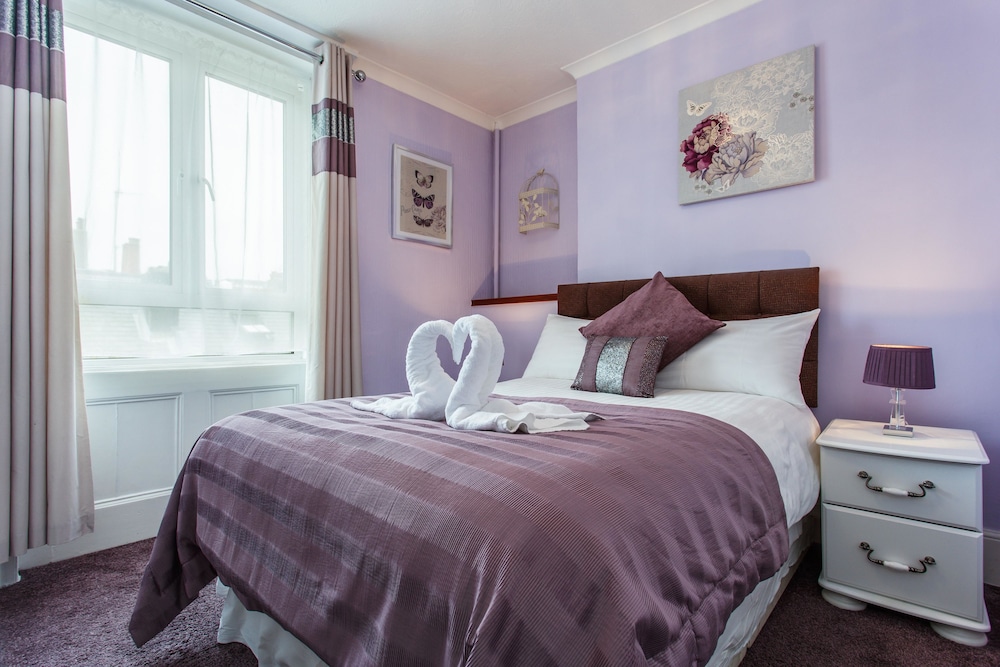 Brighton Surf Guest House 18/50