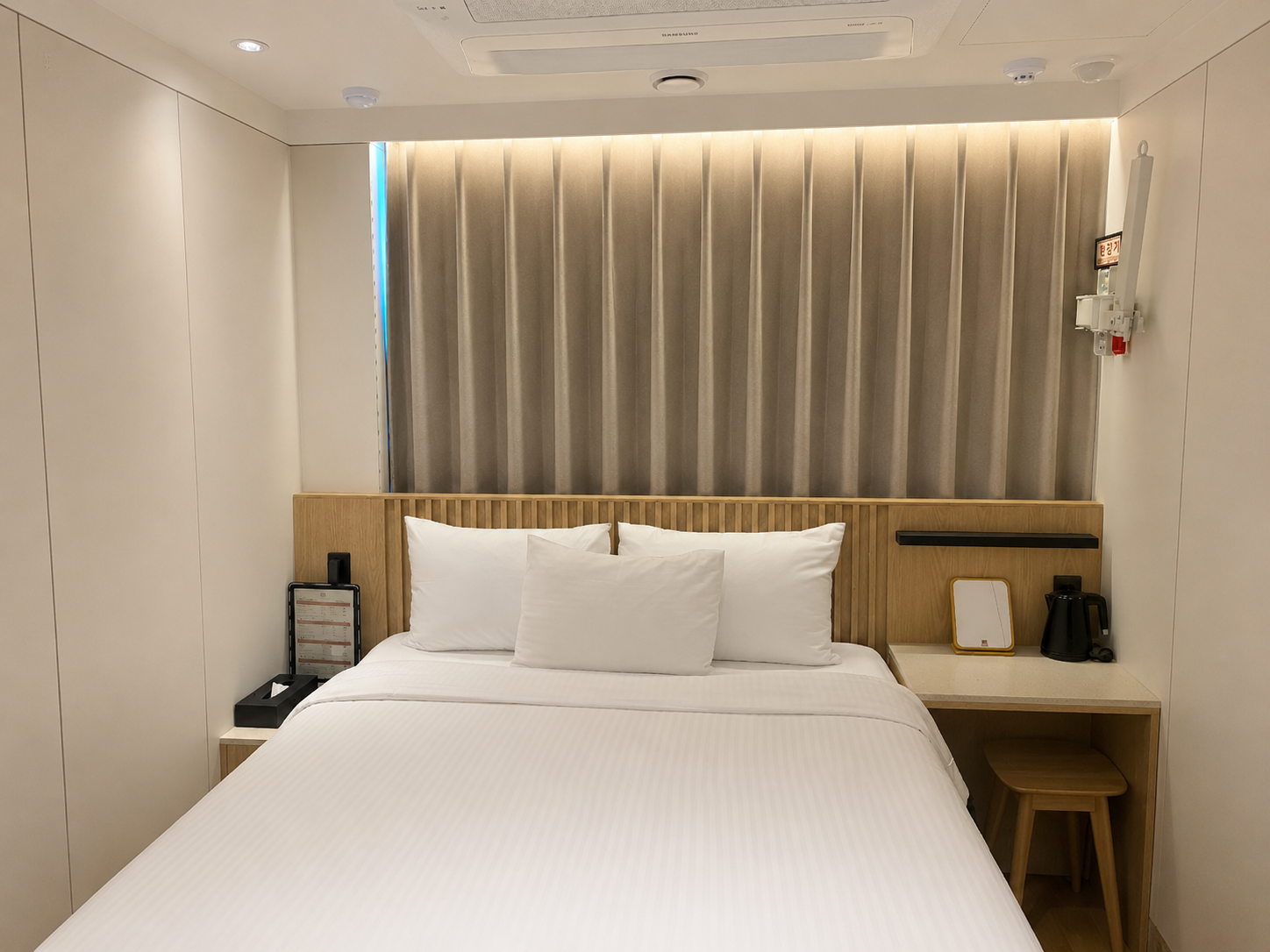 Double Bed, No Parking