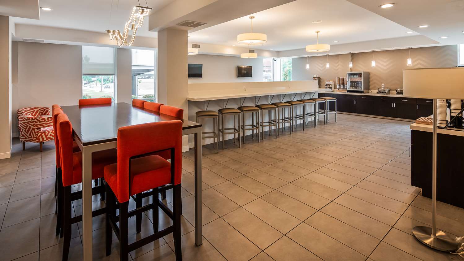 La Quinta Inn and Suites by Wyndham Tulsa Downtown - Route 66 7/14