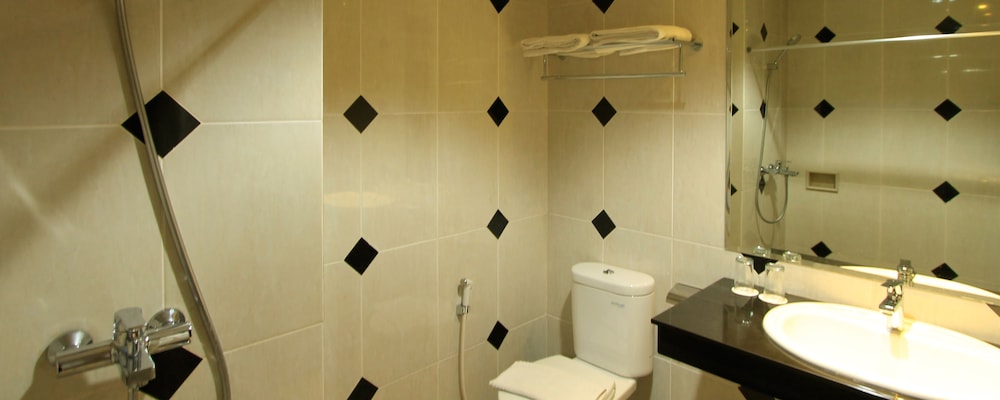 GRAND HATIKA HOTEL 23/59