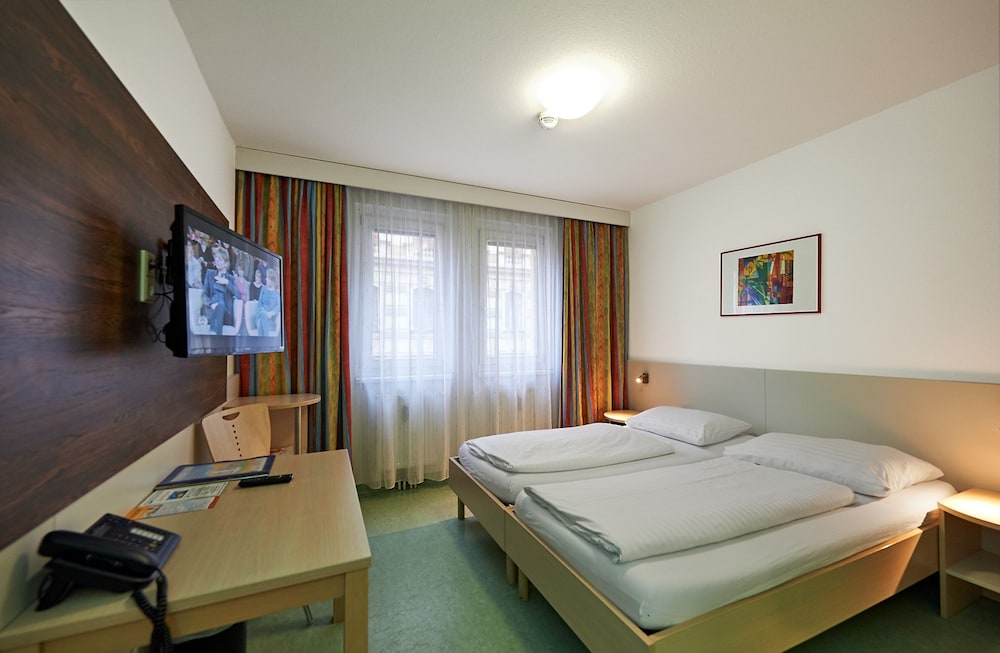 Kolping Wien Zentral Hotel 45/69