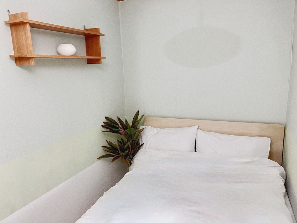 JNINE Guest House 18/59