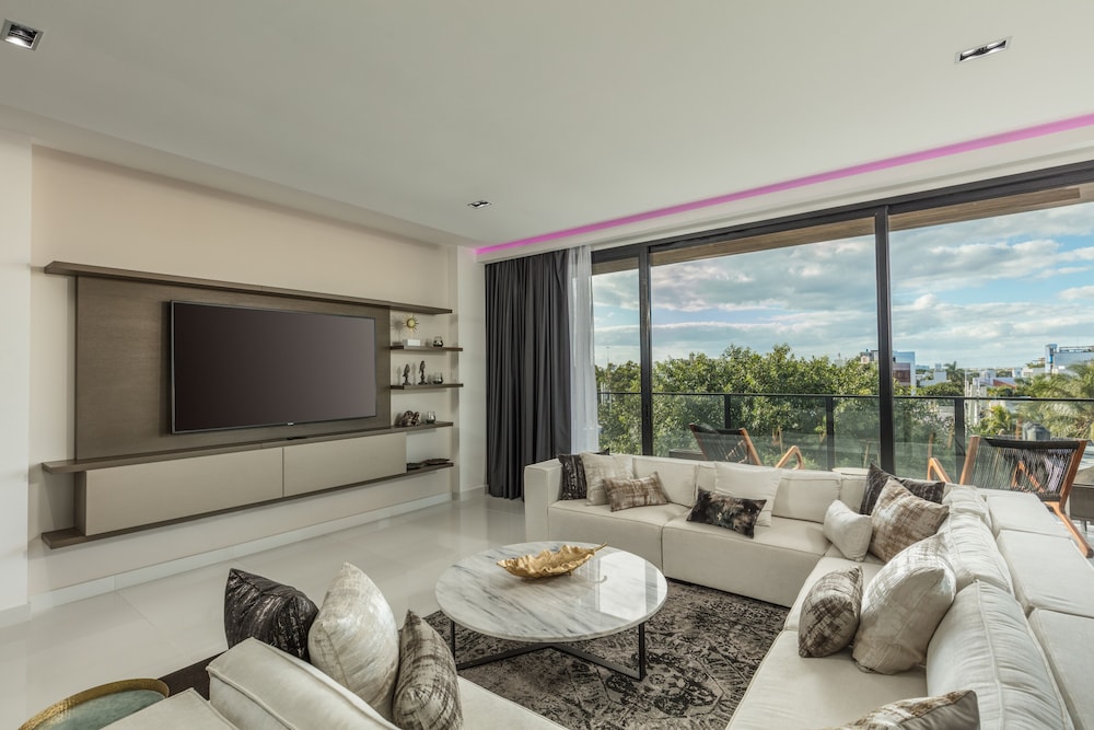 Serenity Hotel Boutique 45/70