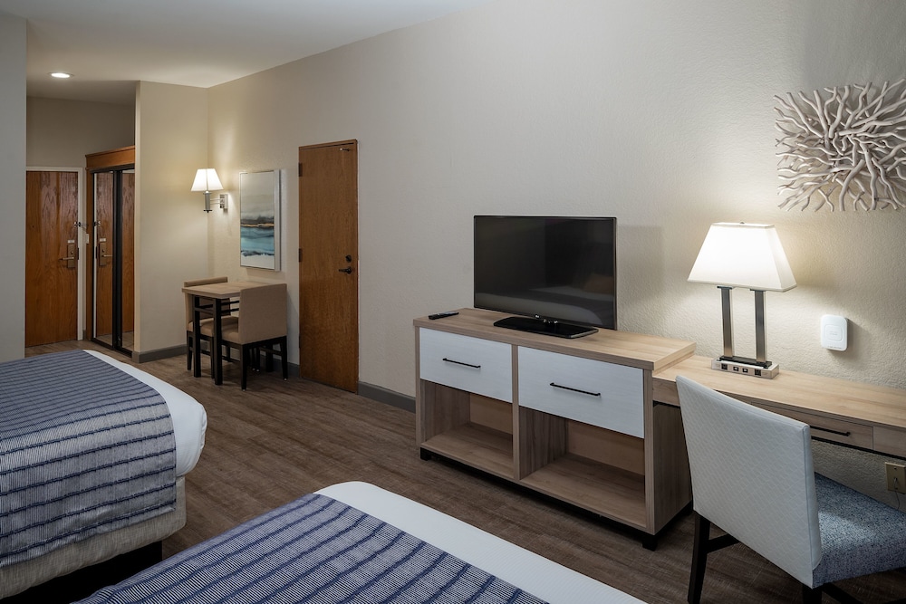 Bay Club Hotel & Marina 26/65