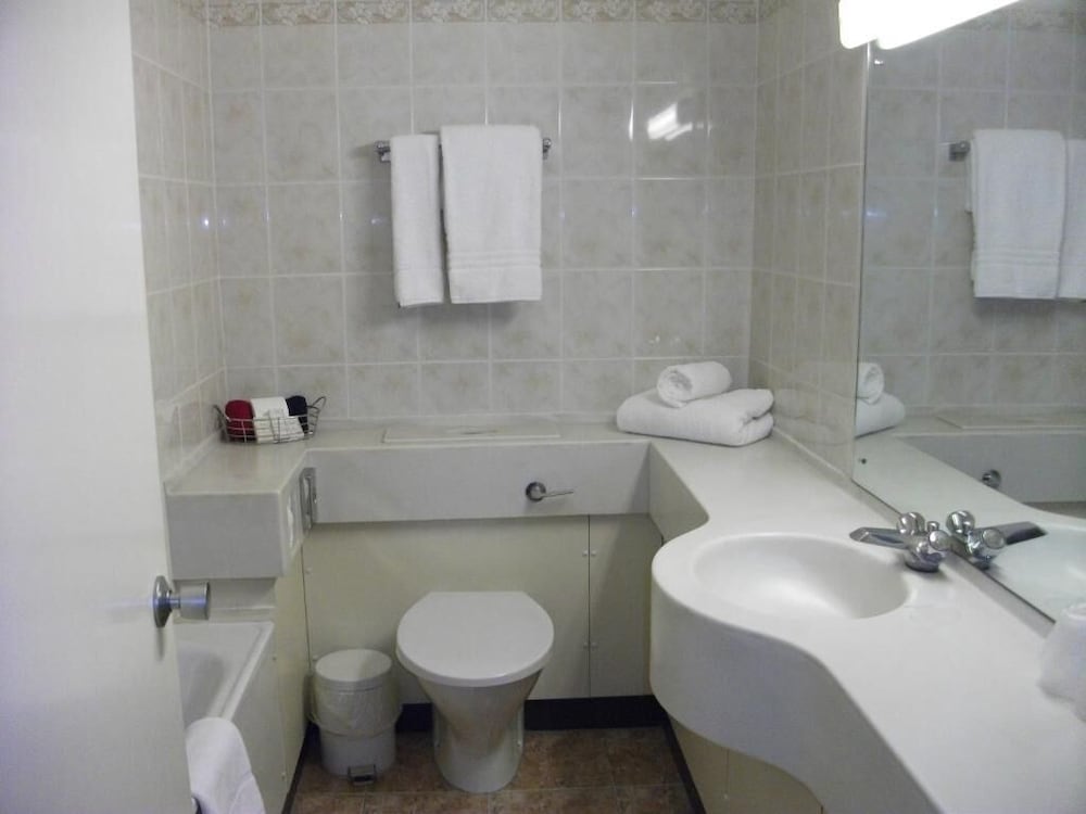 Carlton Park Dj Hotels And Resorts 21/23