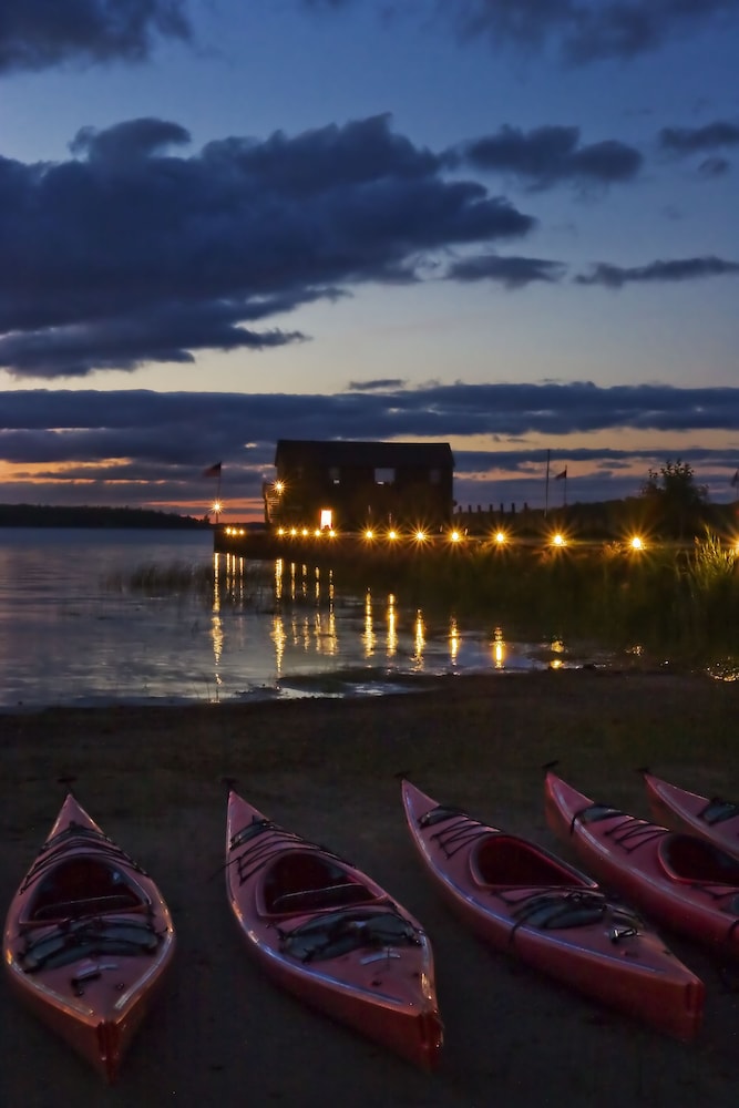 Drummond Island Resort 41/45