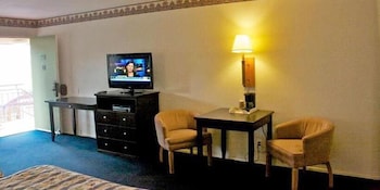 Garden Inn Suites 38/55