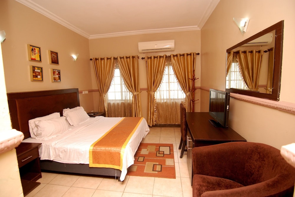 SUPERIOR, DOUBLE BED