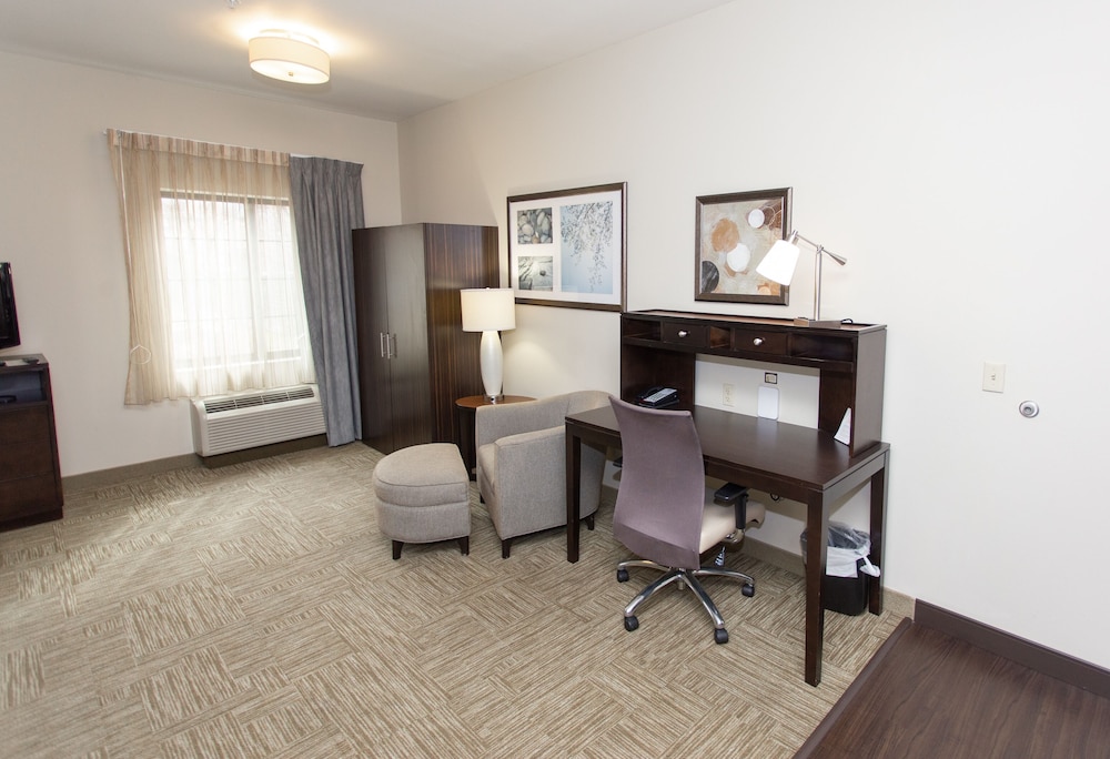 STAYBRIDGE SUITES BOWLING GREEN 54/68