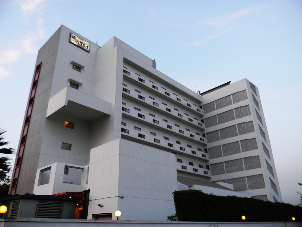 Red Fox Hotel East Delhi 4/59