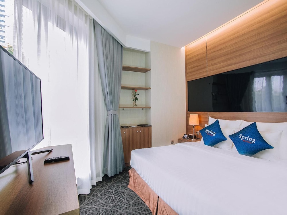 Spring Hotel Hanoi 10/62