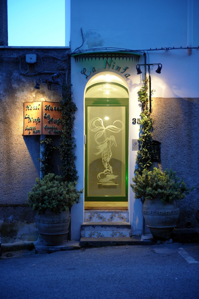 Hotel La Ninfa 2/61