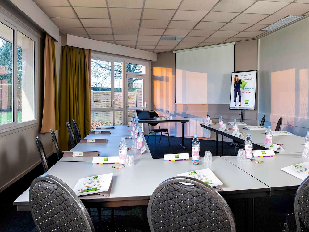 Ibis Styles Rouen Nord Barentin (Ex Ibis) 68/74