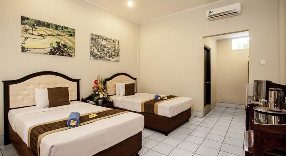 Legian Village Beach Resort 18/75