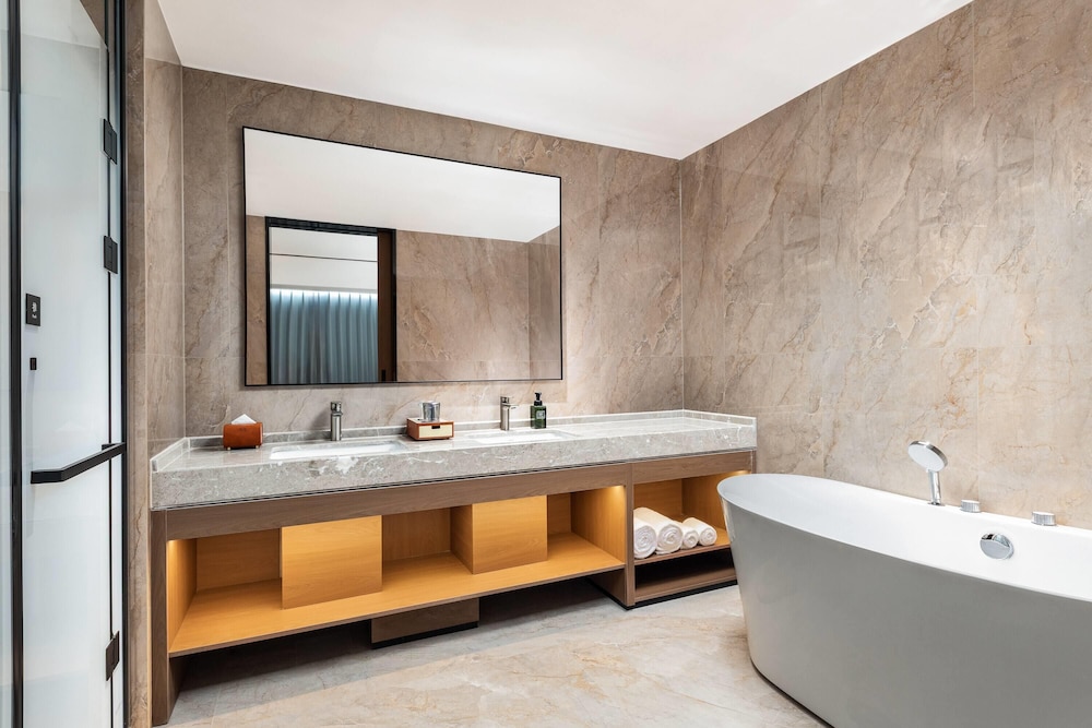 Days Hotel by Wyndham Huzhou Anji 27/28