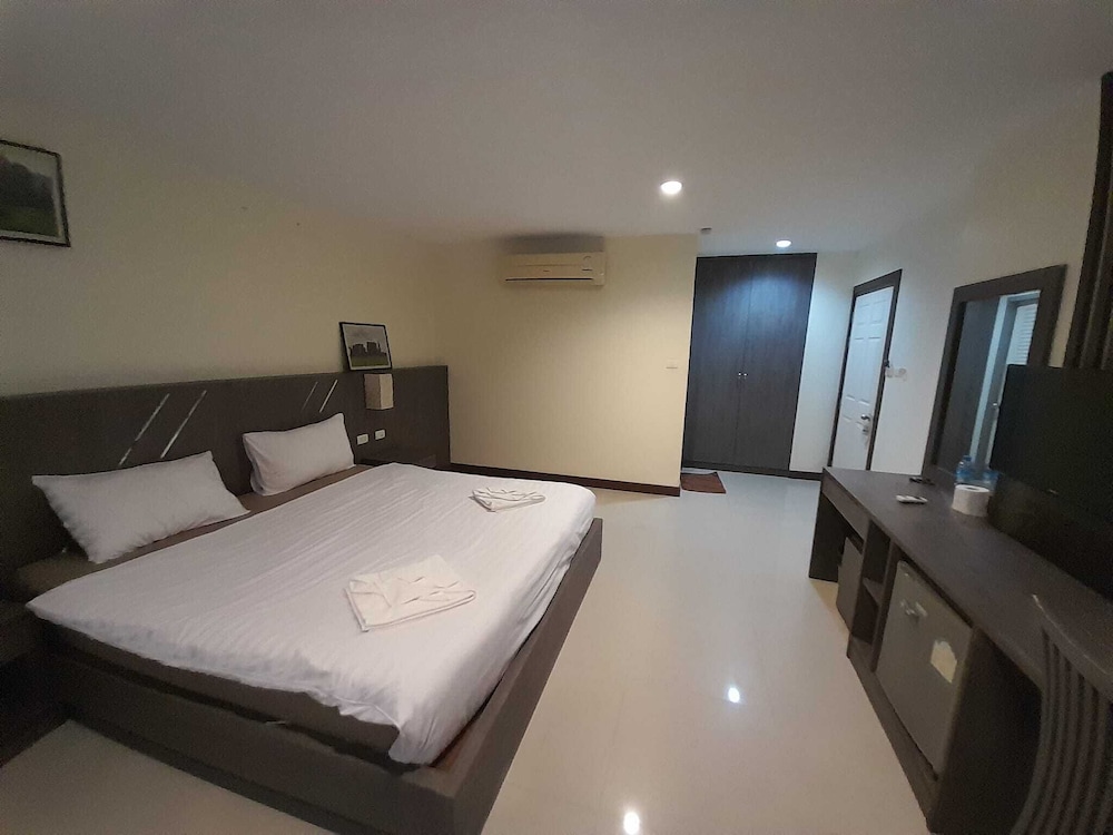 The Cocoon Patong 38/50