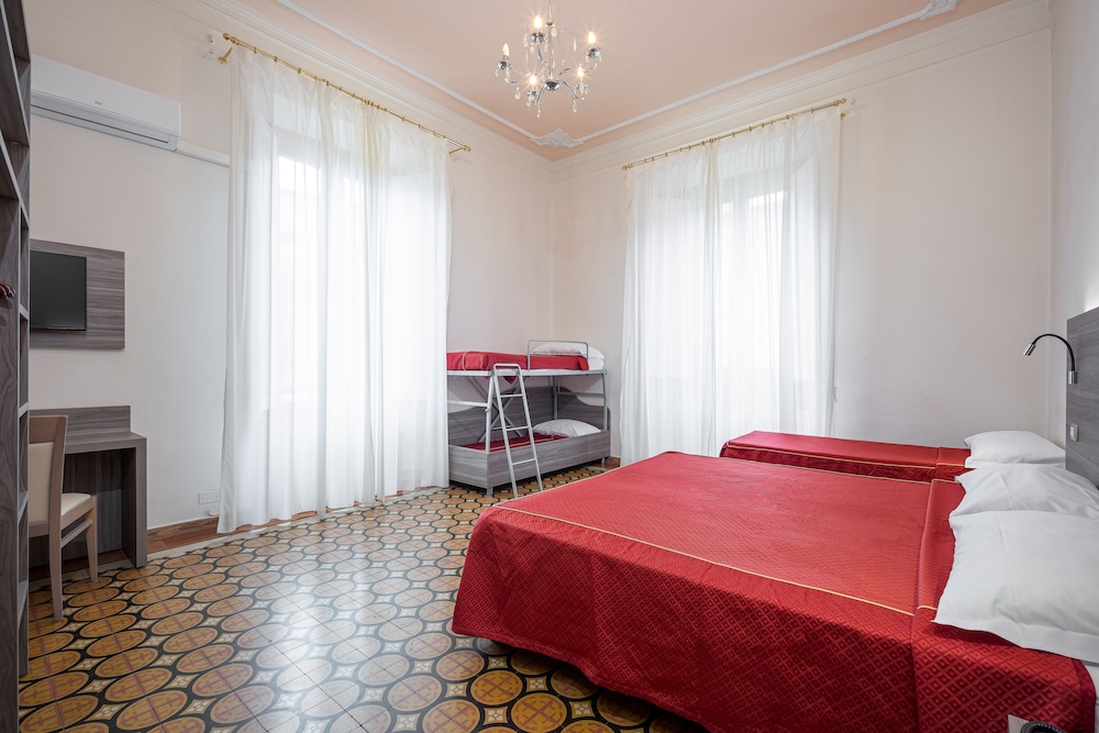 Astrid Hotel 16/74