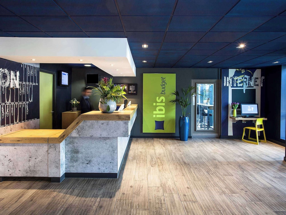 IBIS BUDGET BEACONSFIELD 6/28