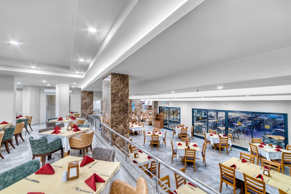 Kahya Hotel 43/57