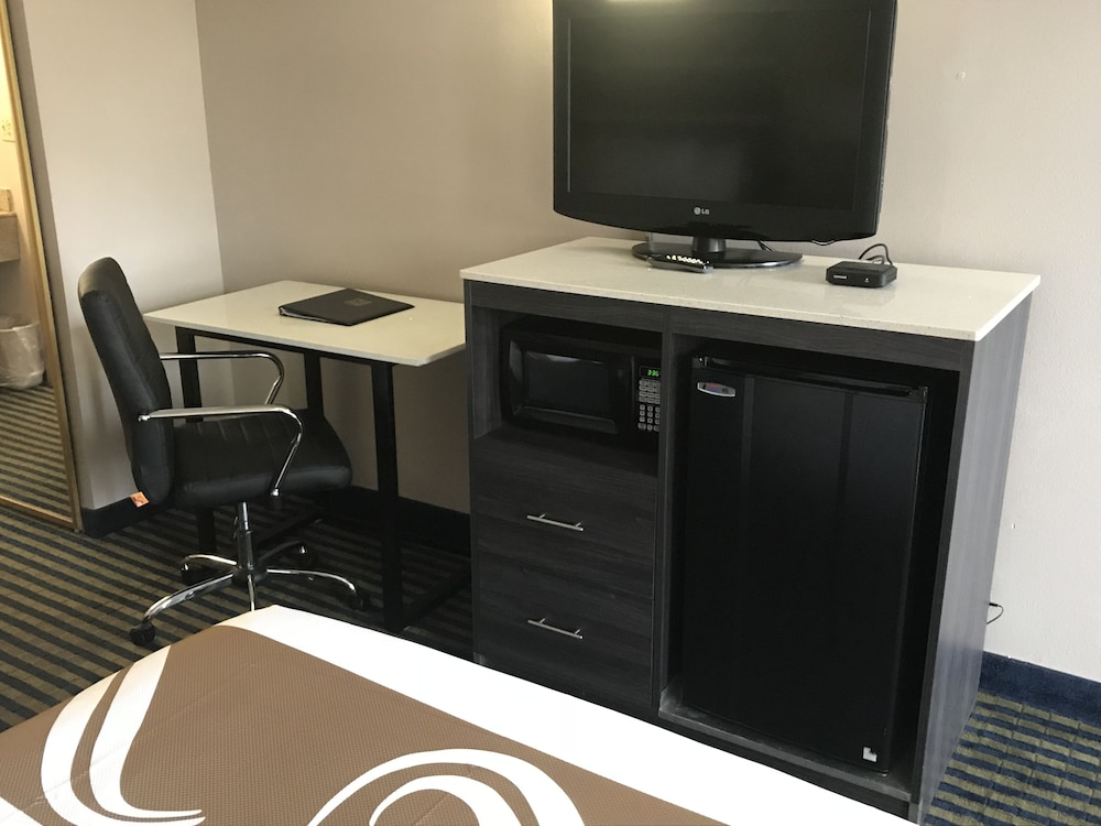 Quality Inn Savannah I 95 36/41