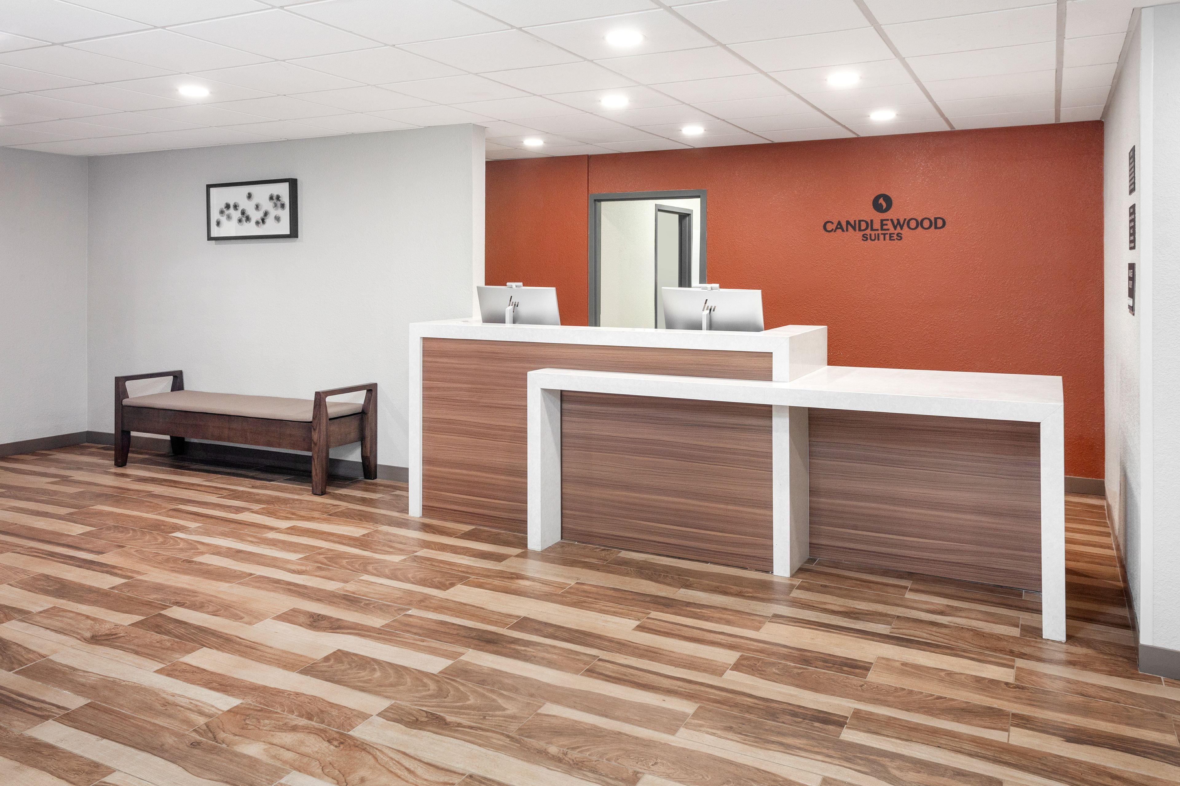 Candlewood Suites Columbus North - Worthington 10/25
