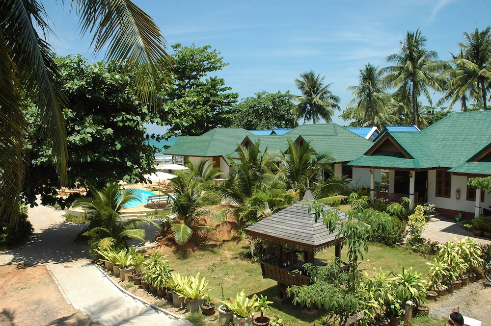 Ocean View Resort 64/70