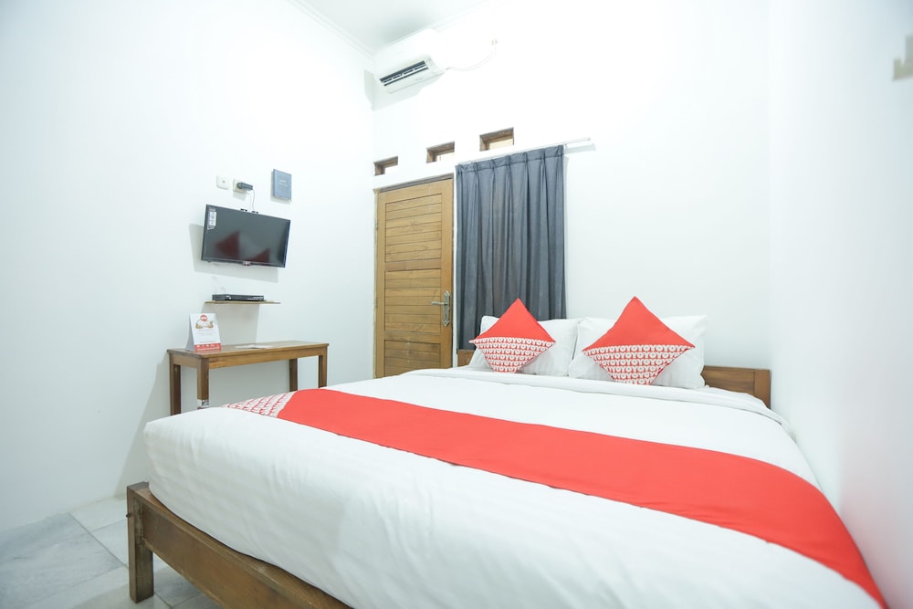 Oyo 150 Harmoni Residence 11/19