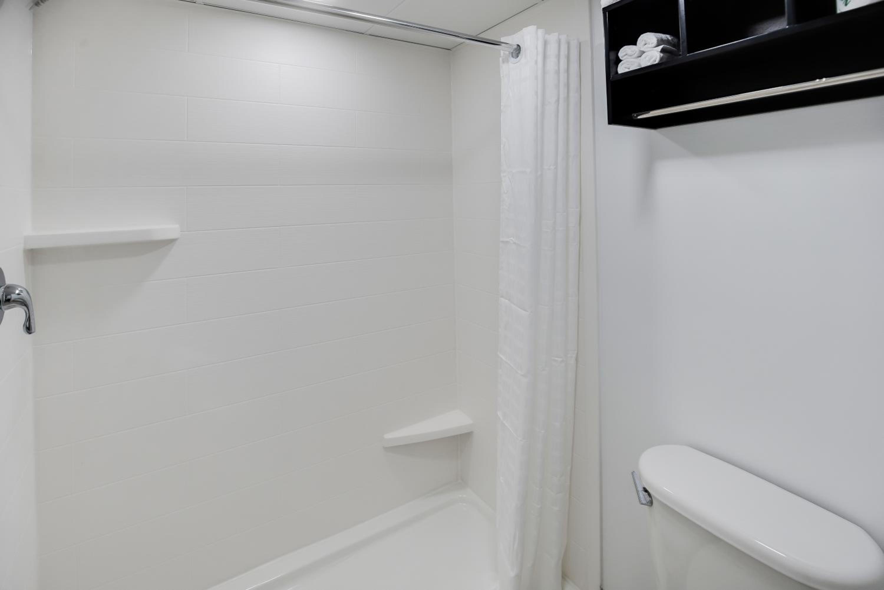 Standard, 2 Queen Beds, Murphy Bed, Murphy 5/5