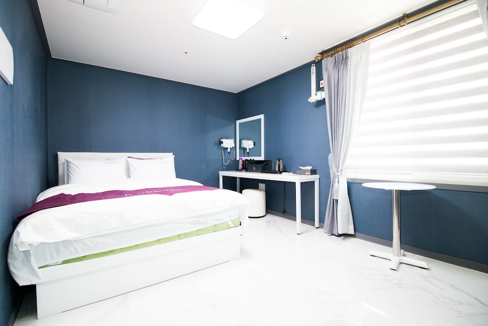 The Stay Hostel 11/31