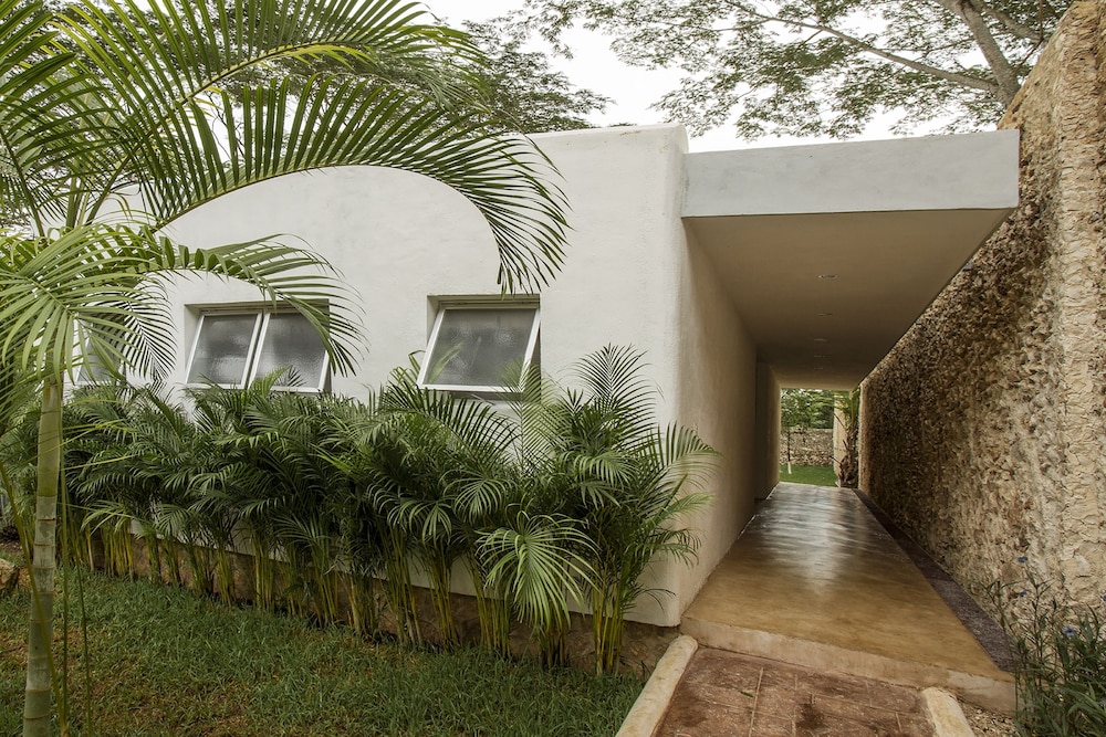 Hacienda Santa Cruz 67/68