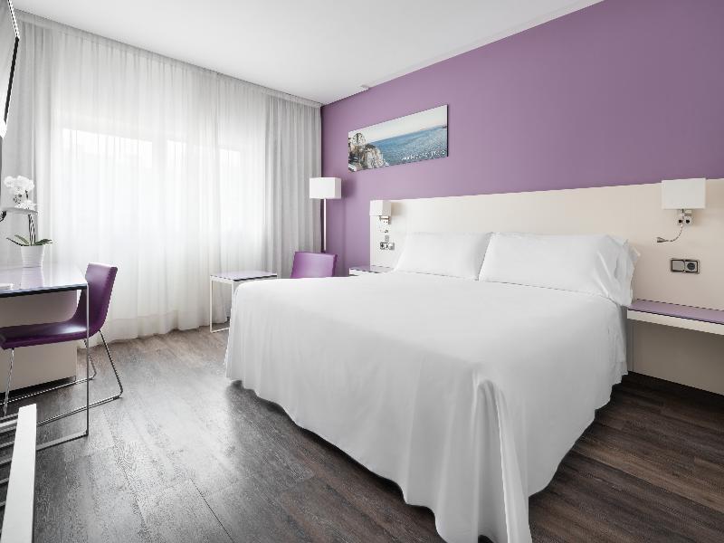 Room, Single