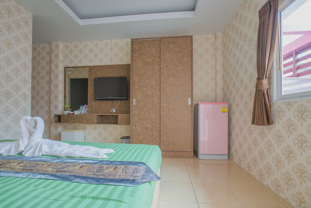 Jasmine House At Pattaya 10/17