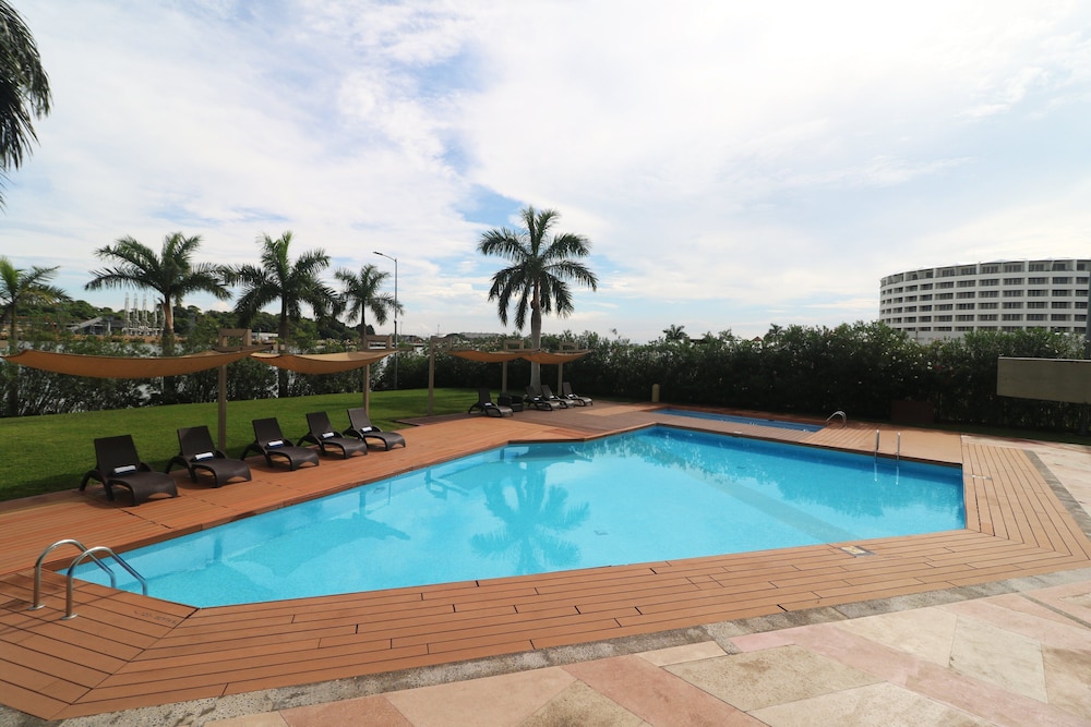 Holiday Inn Express Tuxpan 11/78