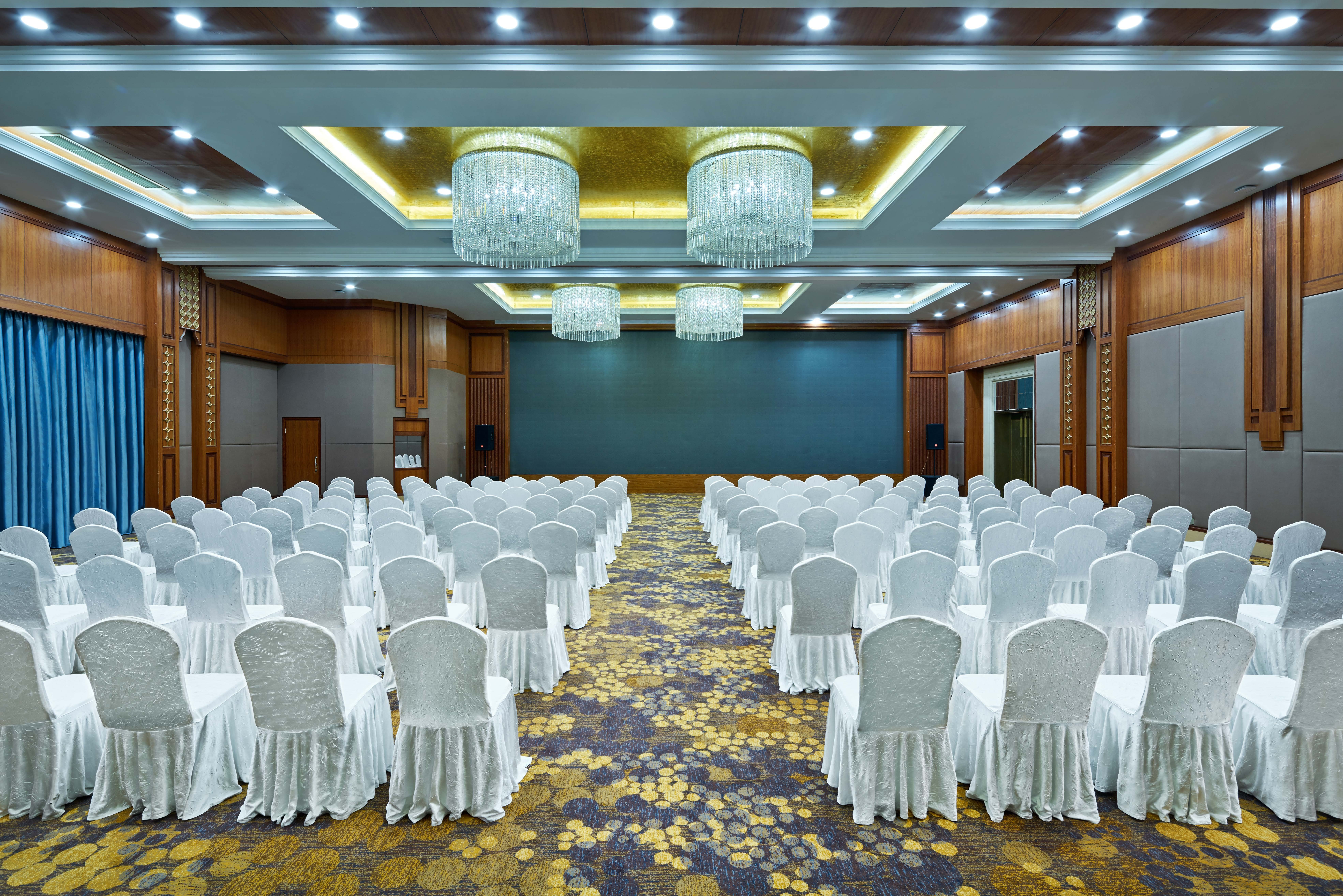 Crowne Plaza Ordos 62/79