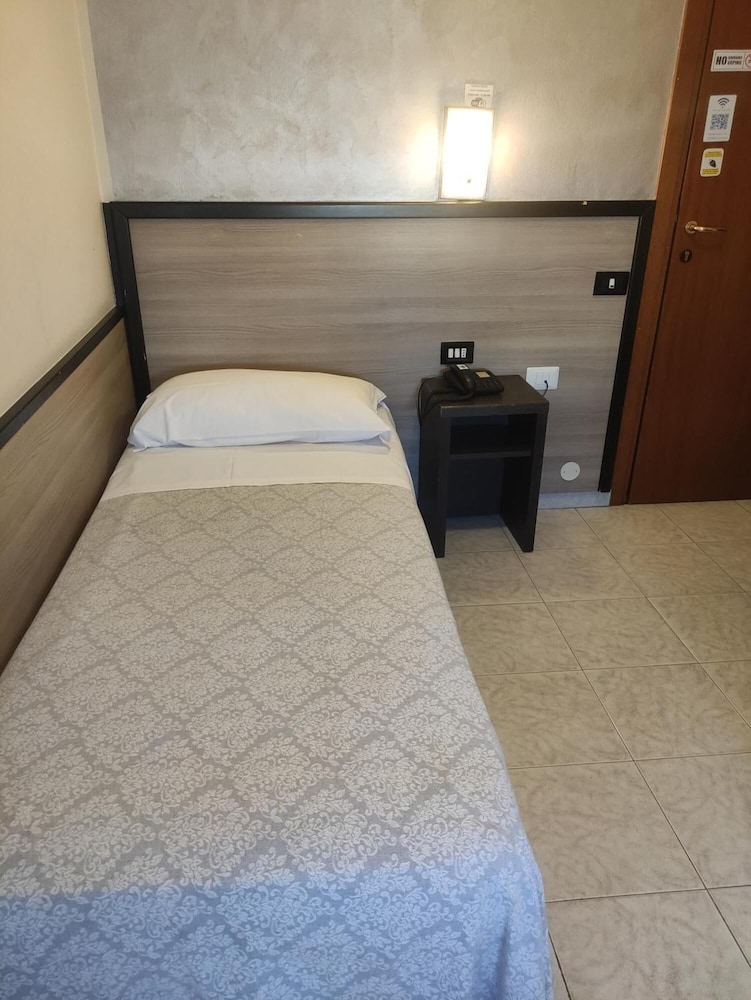 Hotel Salus 26/47