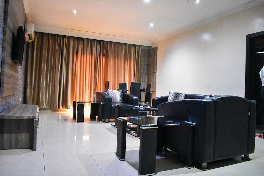 Beni Apartment And Suites 34/50