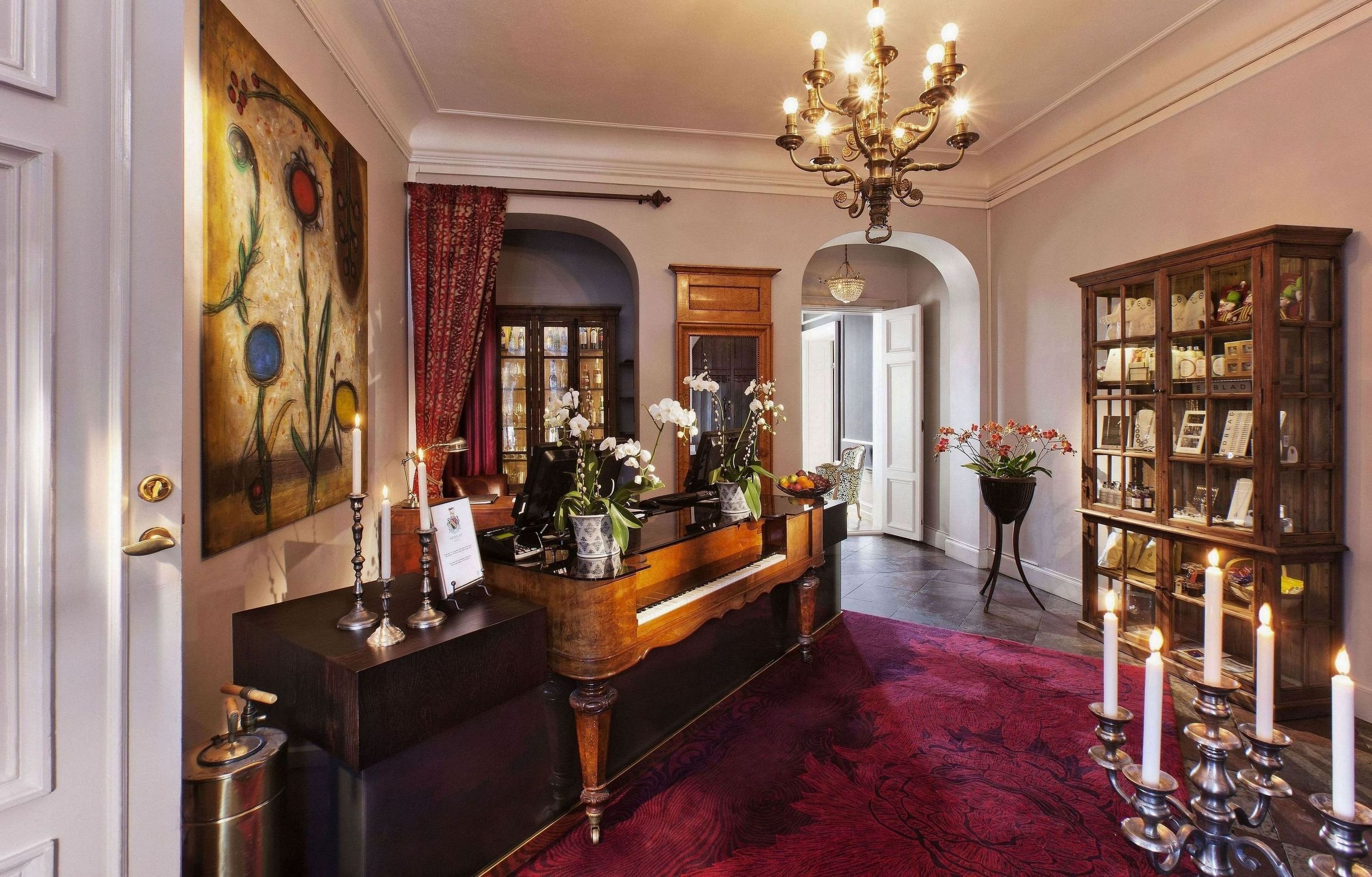 Hesselby Slott 3/12