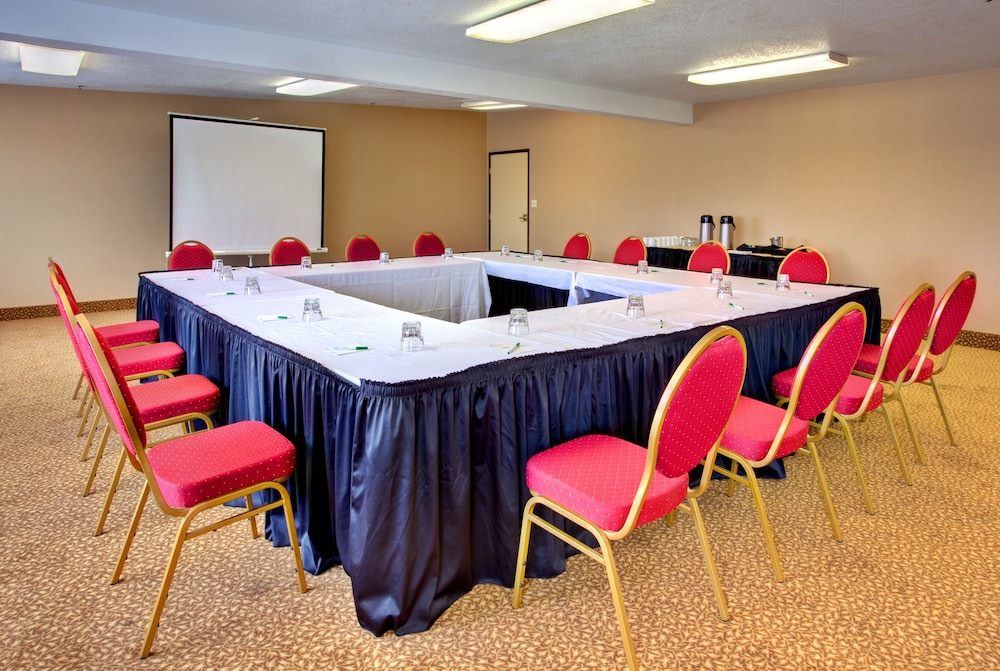 Holiday Inn Express La Mesa Near SDSU 56/72
