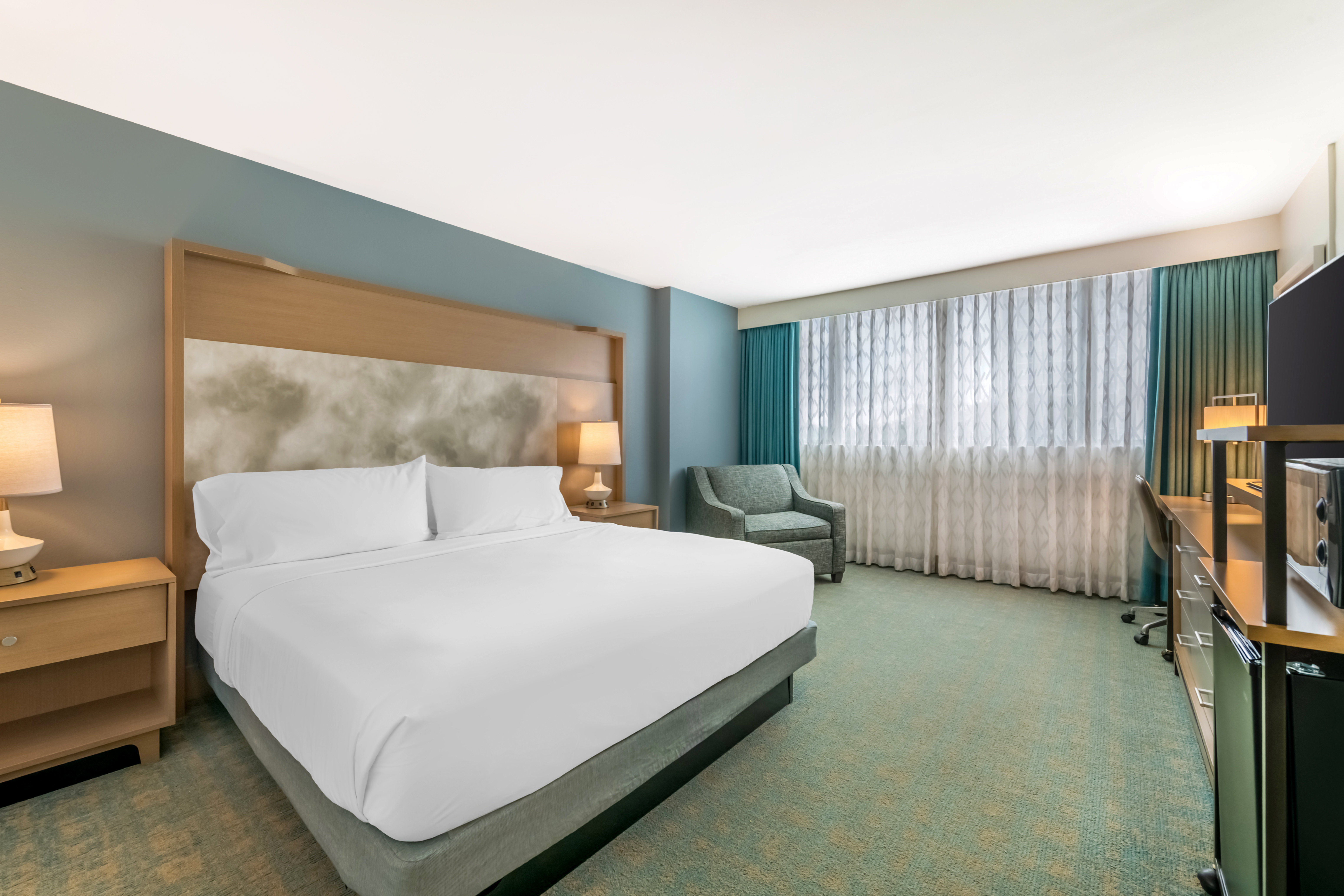 Standard, King Bed, No Balcony