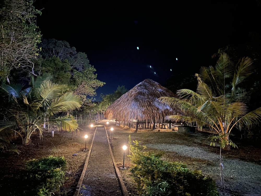 Yala Lake View Cabanas 18/28