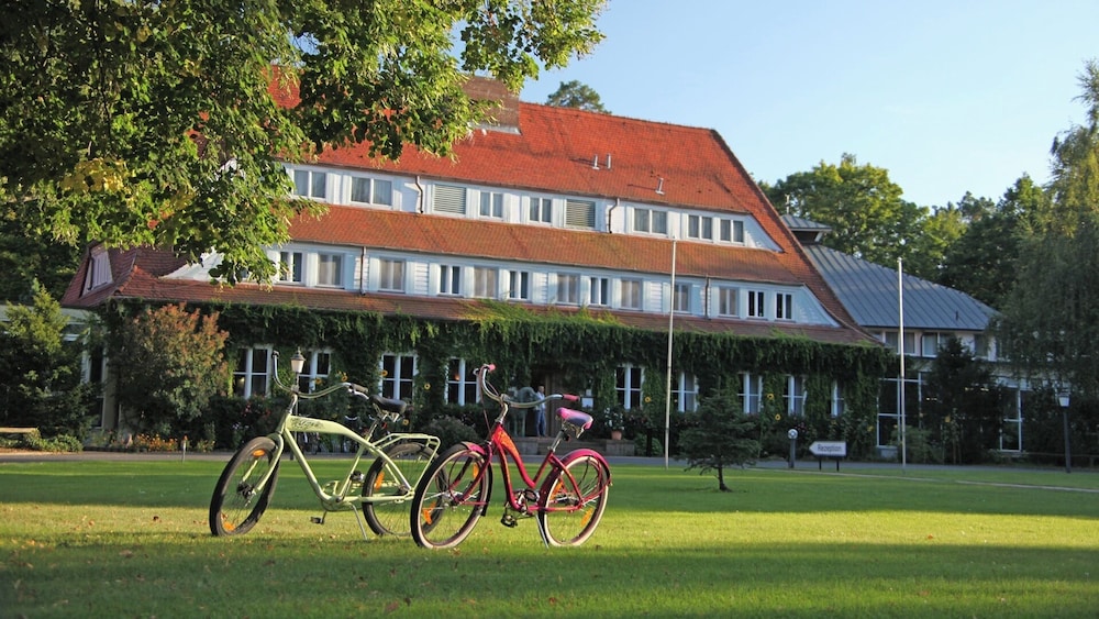 Hotel Dollnsee-Schorfheide 58/67