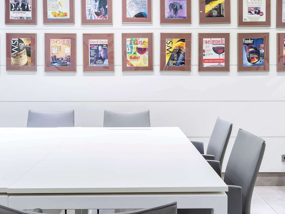 Ibis Styles Madrid Prado 3/50