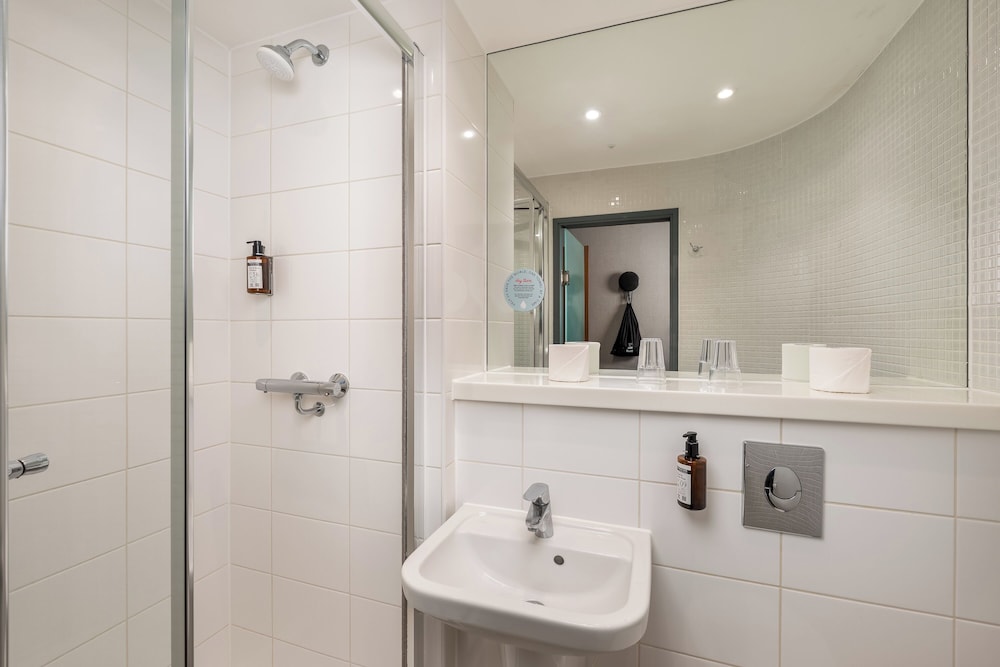 Twin Room, Point A Hotel Paddington 10/10