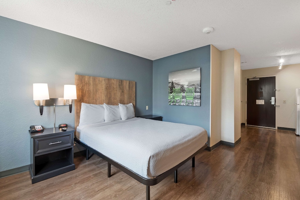 Extended Stay America Premier Suites Miami Downtown Brickell Cruise Port 30/54