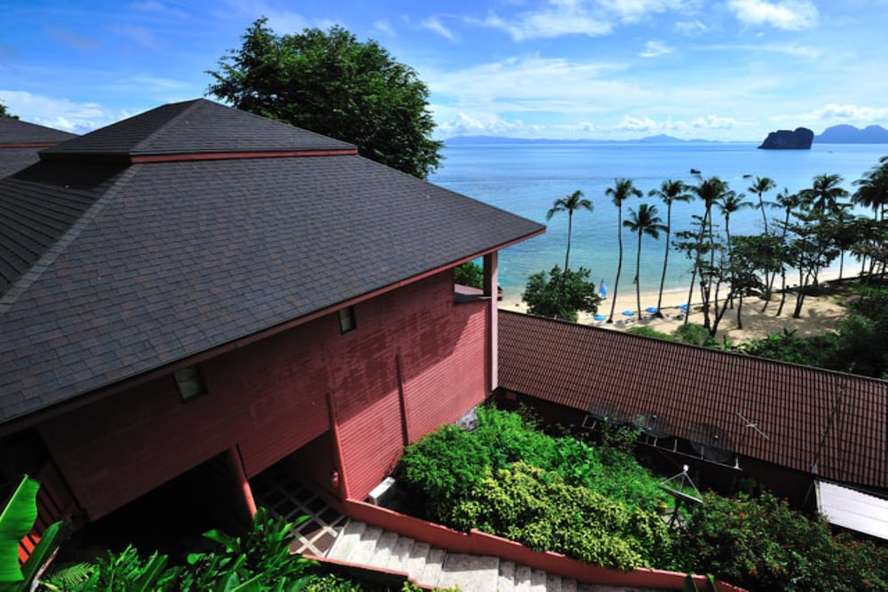 Koh Ngai Cliff Beach Resort 9/61