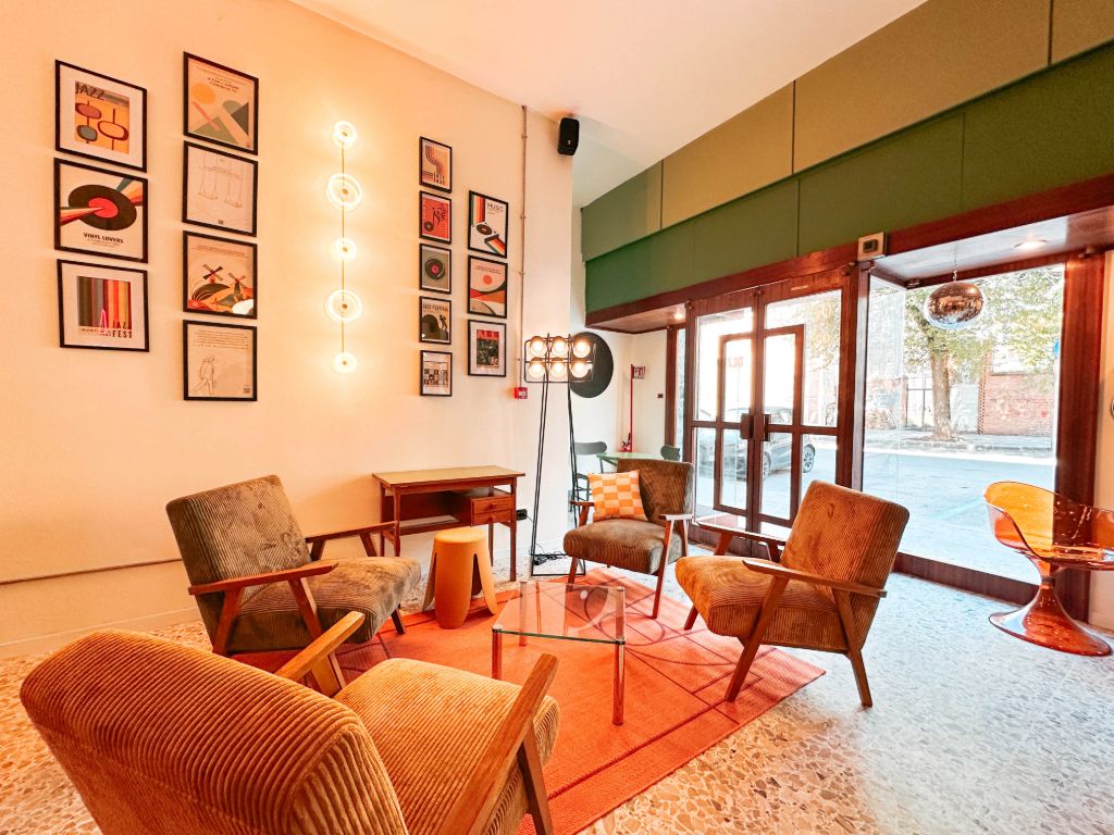 lounge