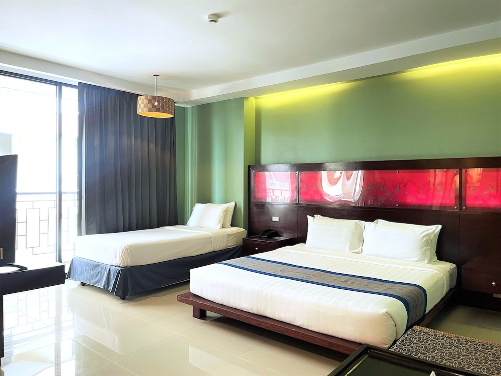 Long Beach Garden Hotel Pavilions 17/50