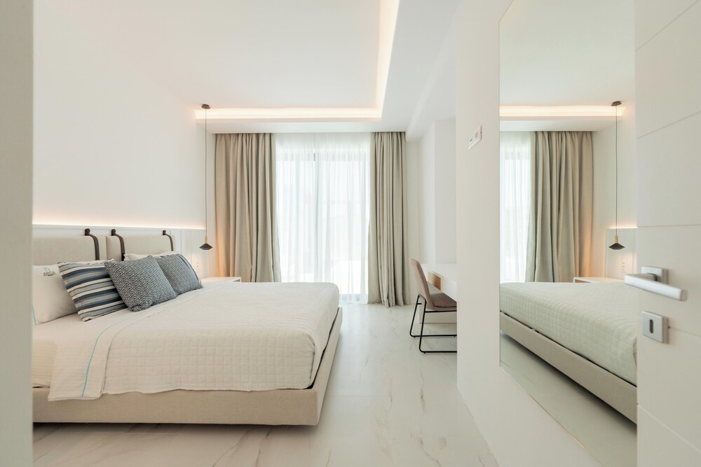 1 Bedroom, Apartment, Double Bed, Land View, 2 Sofa, Plunge Pool