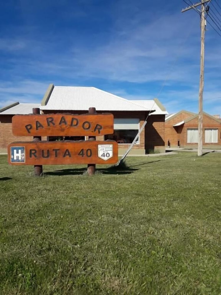 Parador Ruta 40 46/50