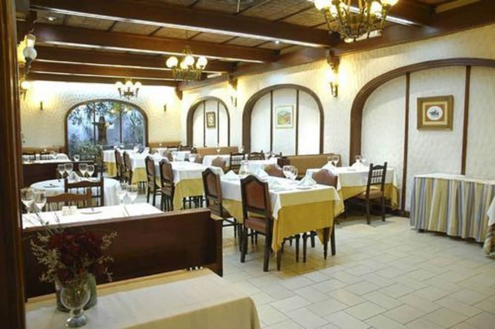 Hotel Austral Bahia Blanca 26/37